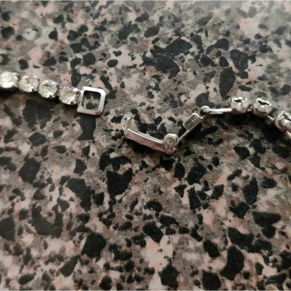 Vintage Kramer Signed Silver Tone Rhinestone 15